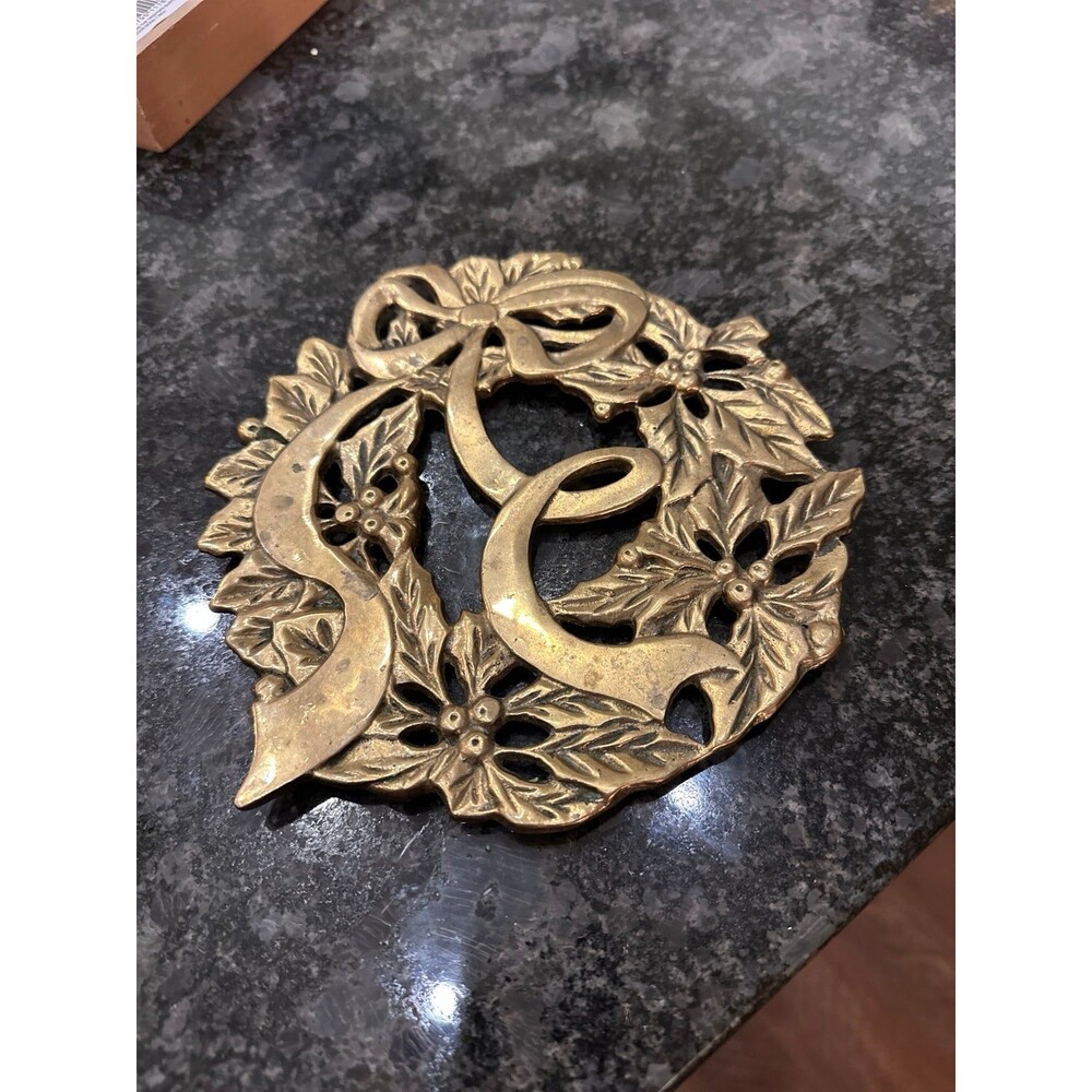 Vintage Holly and ribbon trivet made in Taiwan